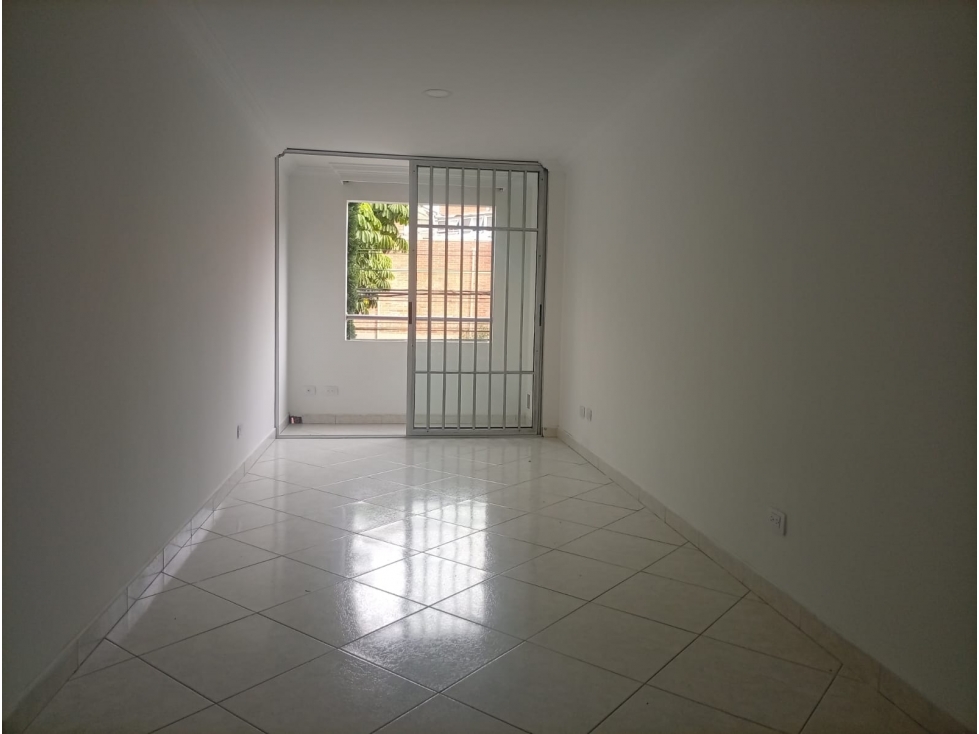 Apartamento para venta en lo colores Medellin — foto 2