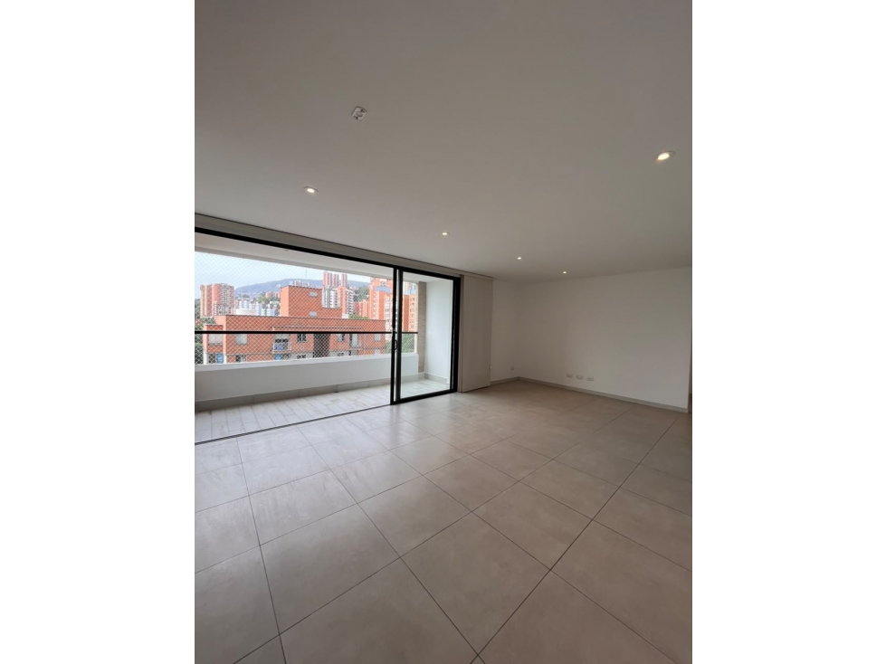 Apartamento en arriendo en Castropol El Poblado Medellín — foto 4