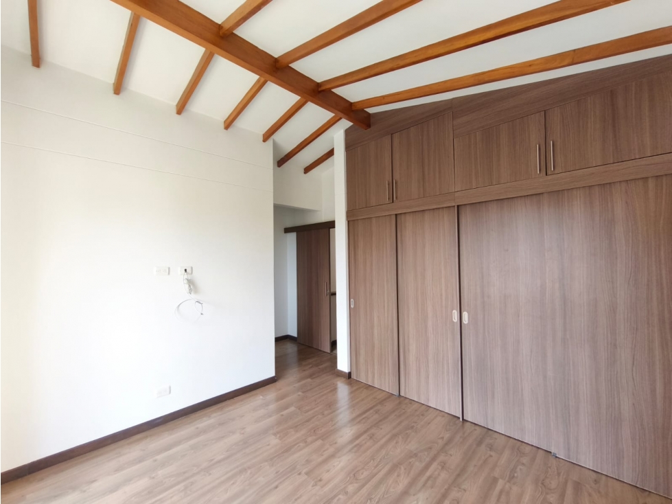Venta de casa en La Estrella Toledo — foto 6