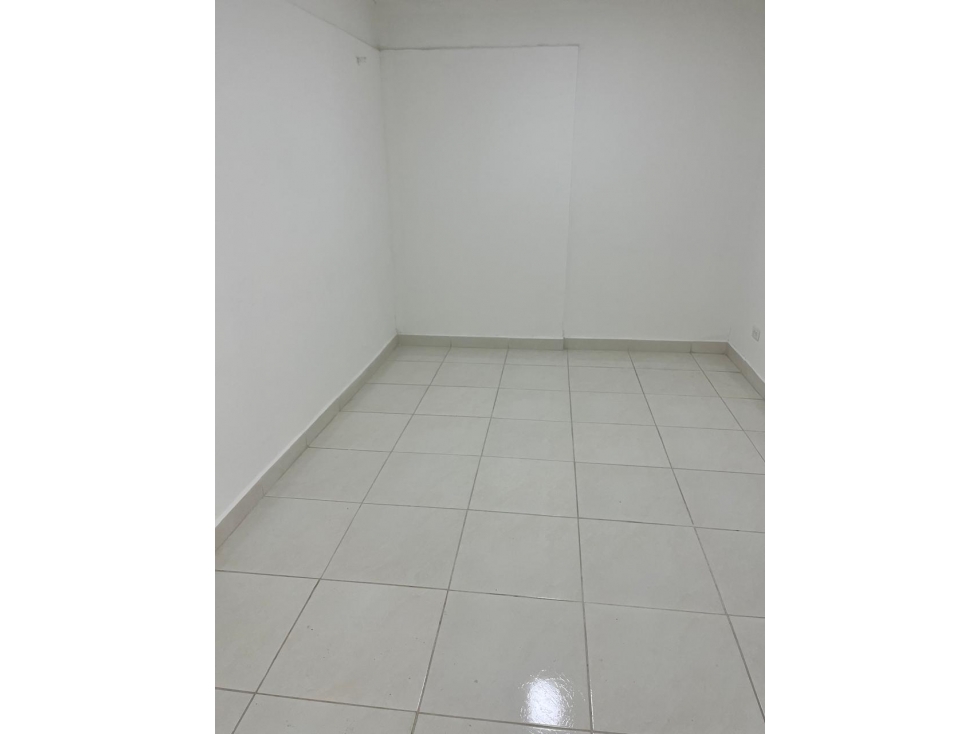 Casa comercial para arriendo en laureles Medellín — foto 5