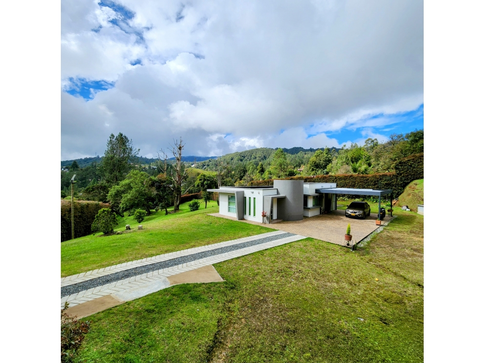 Casa campestre en venta sector el escobero envigado — foto 2