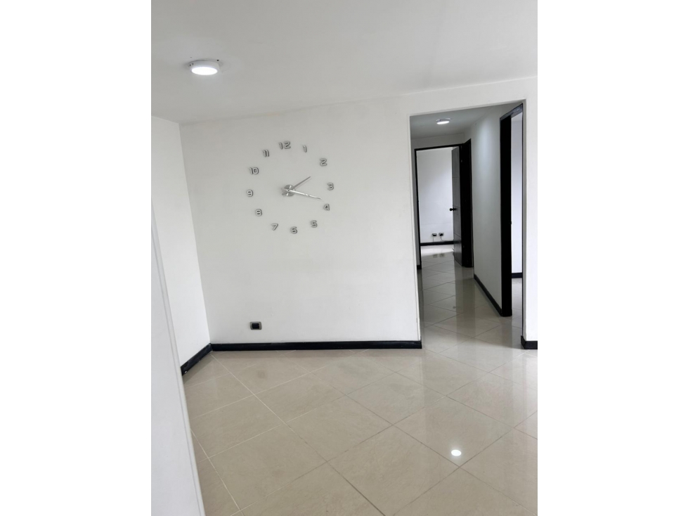 Apartamento en venta en San German - Robledo — foto 5
