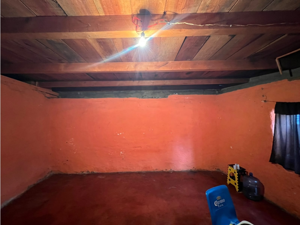 Casa para remodelar con amplio jardin en el centro de Pátzcuaro - 3