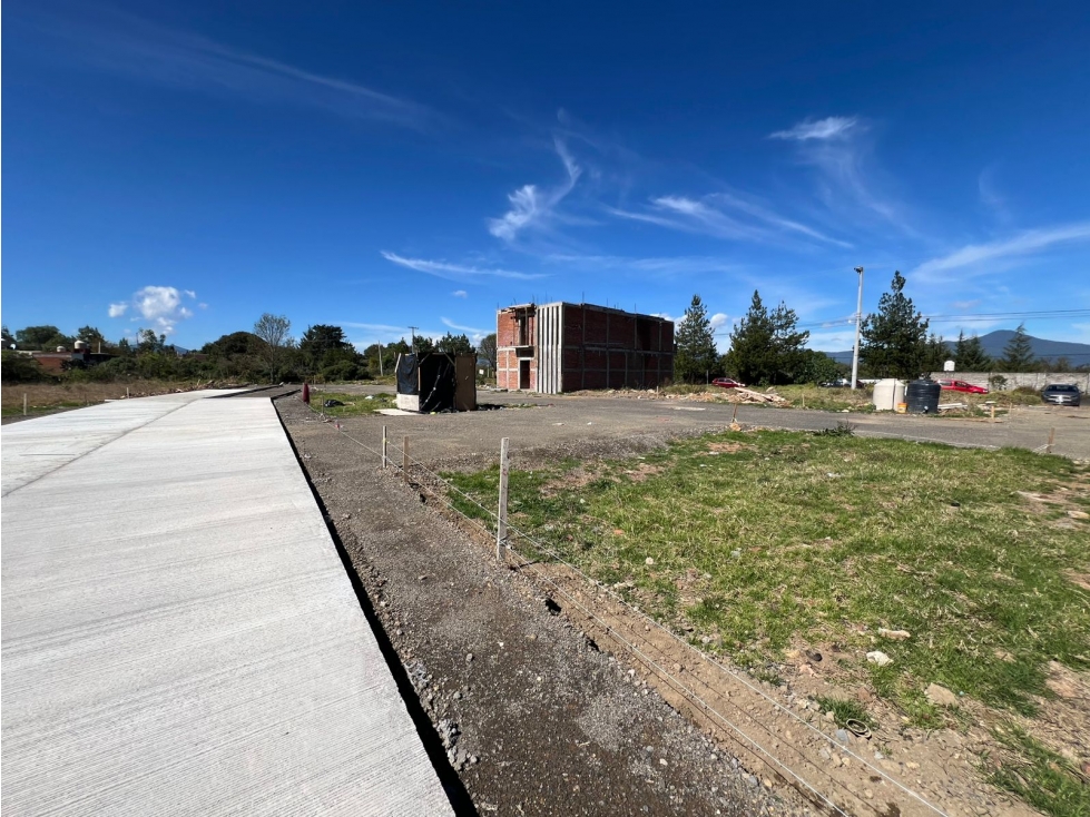 Terrenos en venta Fracc privado Huecorio Pátzcuaro - 2