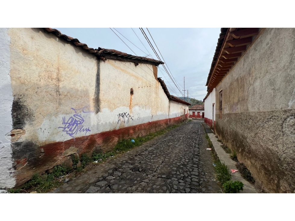 Casa en venta centro Pátzcuaro espacio comercial / para remodelar - 5