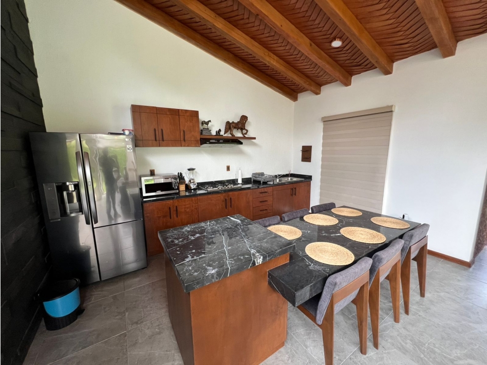 Cabaña en Venta con Orilla Lago de Patzcuaro Fracc Privado - 2