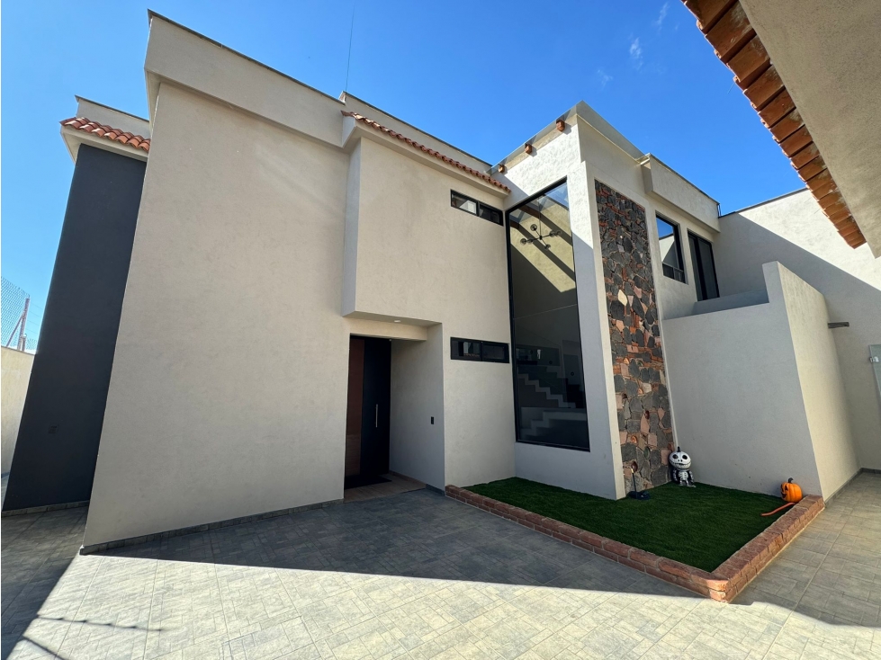 Casa Nueva Venta Villas del Sol Patzcuaro Vista al Lago - 3
