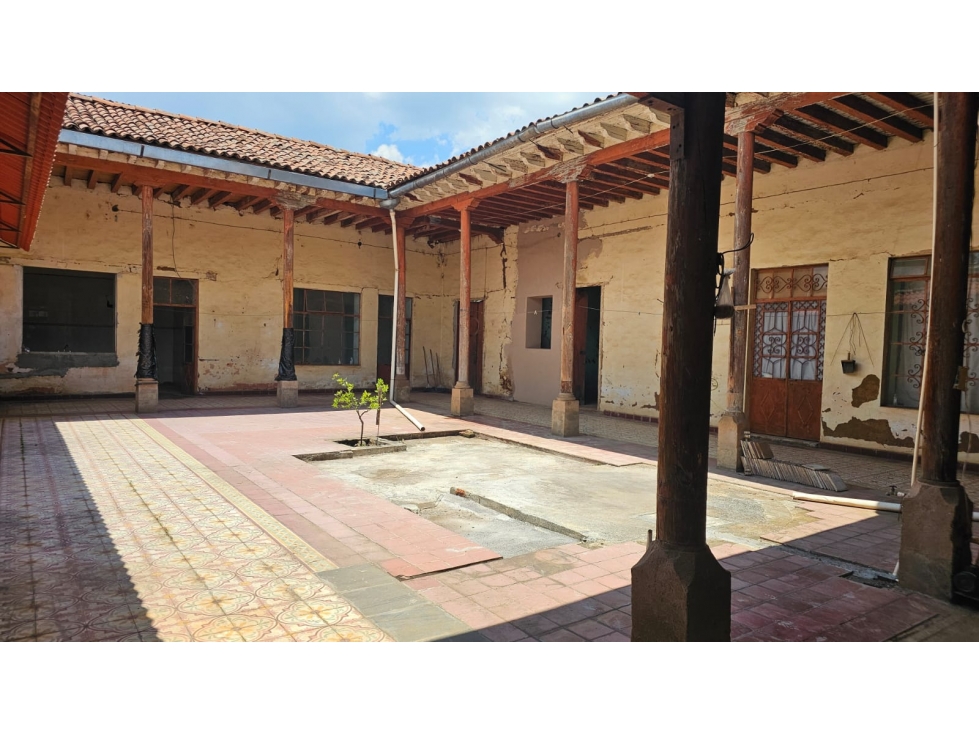 Casa comercial en renta con muy buena ubicación Quiroga — foto 4
