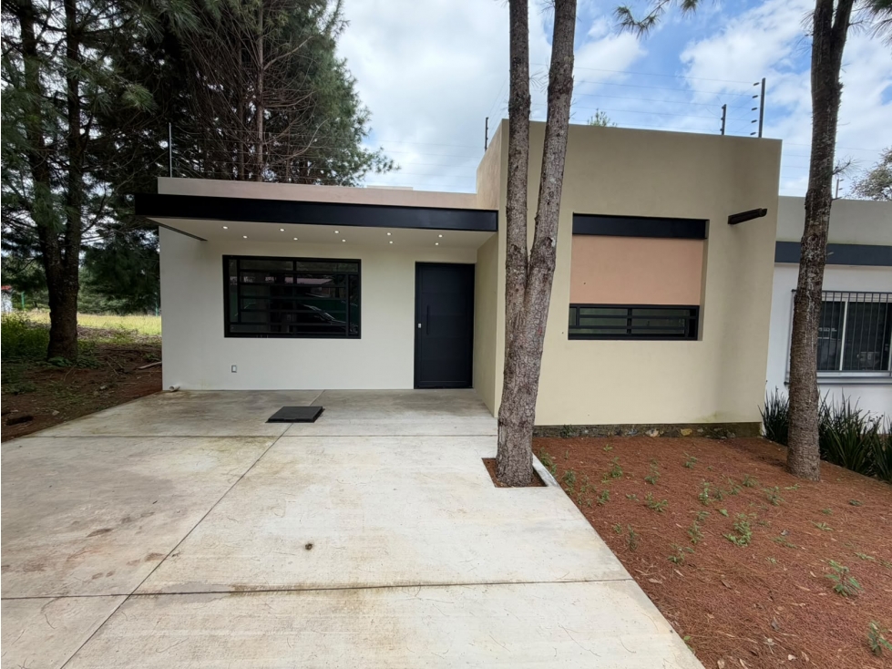 Casa en venta de un nivel Fracc Vitela Patzcuaro