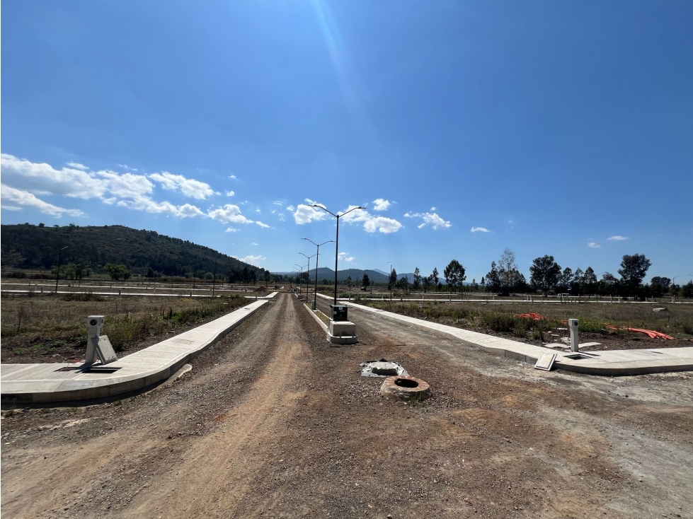 Terrenos en Venta Fracc Puesta del Sol Patzcuaro / Sanabria - 1