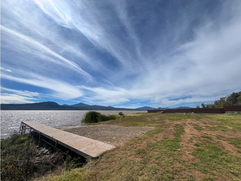 Terrenos en Venta con Orilla al Lago de Patzcuaro Fracc Privado - 2