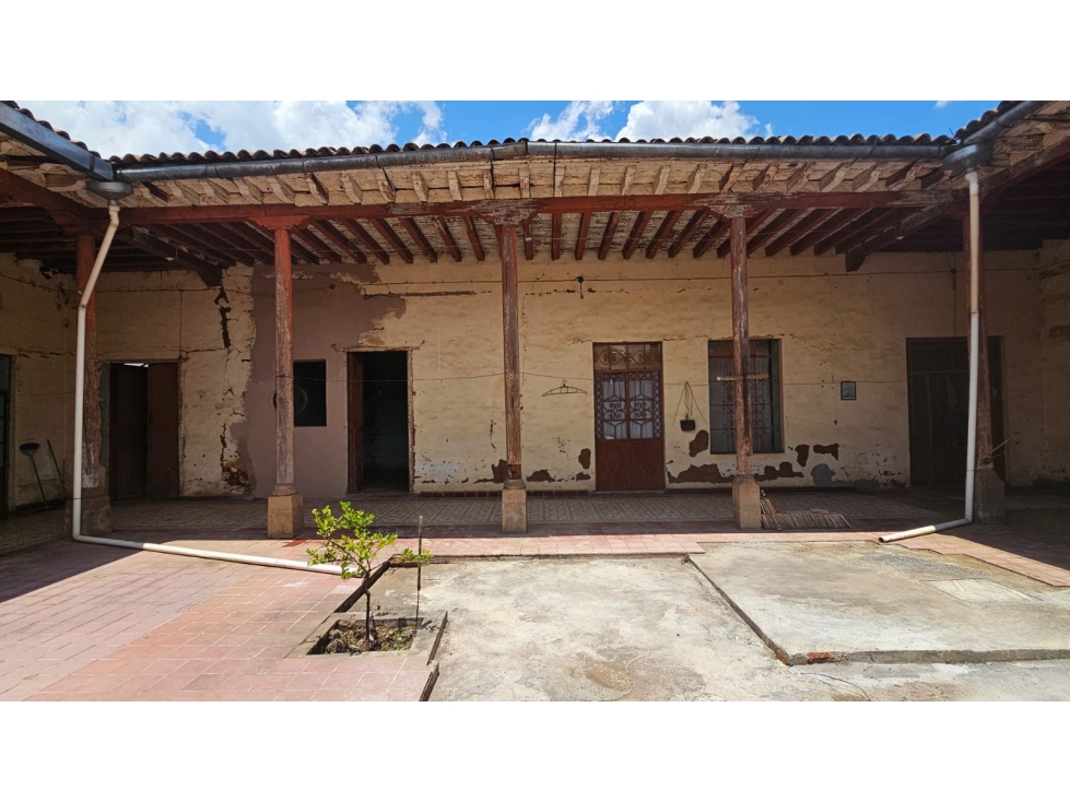Casa comercial en renta con muy buena ubicación Quiroga — foto 3