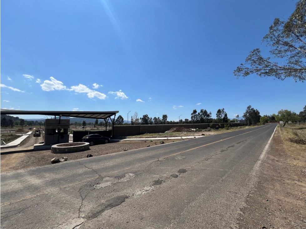Terrenos en Venta Fracc Puesta del Sol Patzcuaro / Sanabria - 6