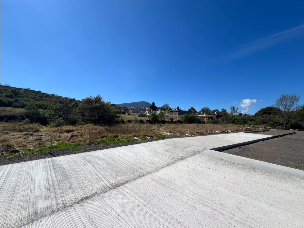 Terrenos en venta Fracc privado Huecorio Pátzcuaro - 3
