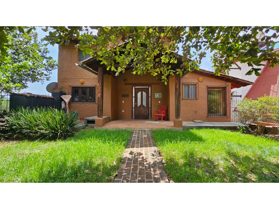 Casa tipo cabaña en venta Villas del Sol Pátzcuaro con vista