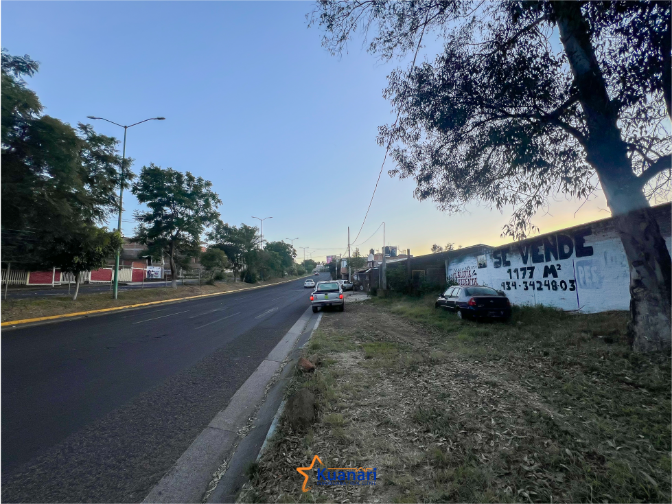 Terrenos en Venta Libramiento Patzcuaro Zona Comercial - 5