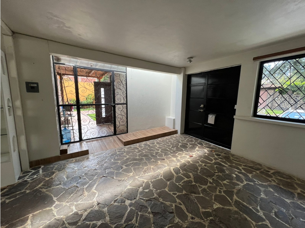 Local comercial sobre avenida principal en renta Pátzcuaro — foto 3
