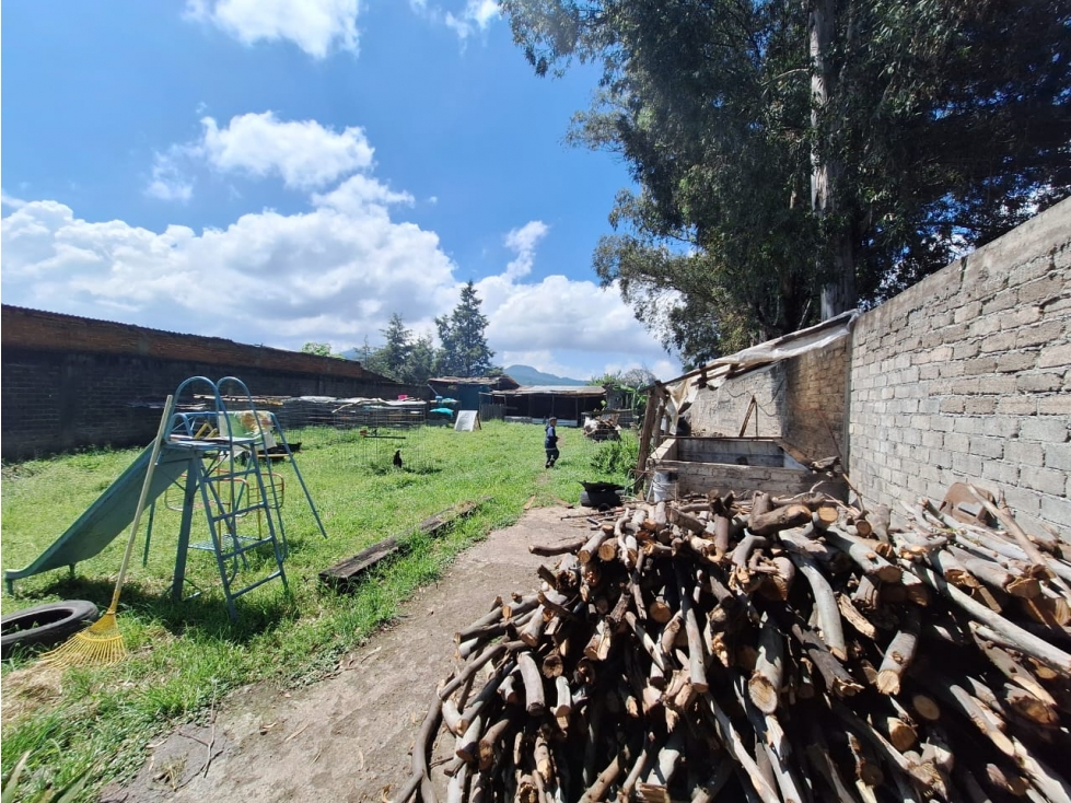 Casa con Locales y Terreno grande en Venta Patzcuaro Eronga — foto 5