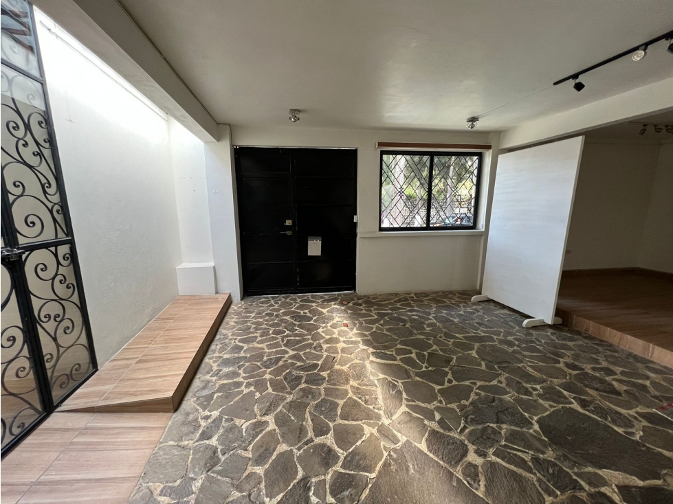 Local comercial sobre avenida principal en renta Pátzcuaro — foto 5