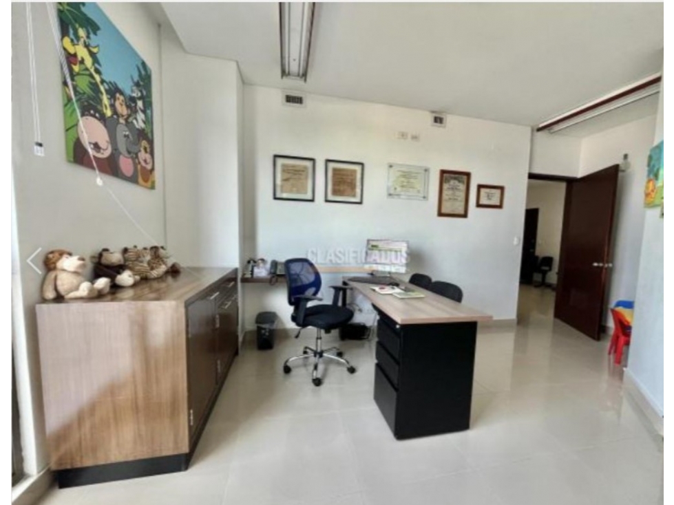 CONSULTORIO EN VENTA AL SUR DE CALI - CLINICA FARALLONES — foto 2