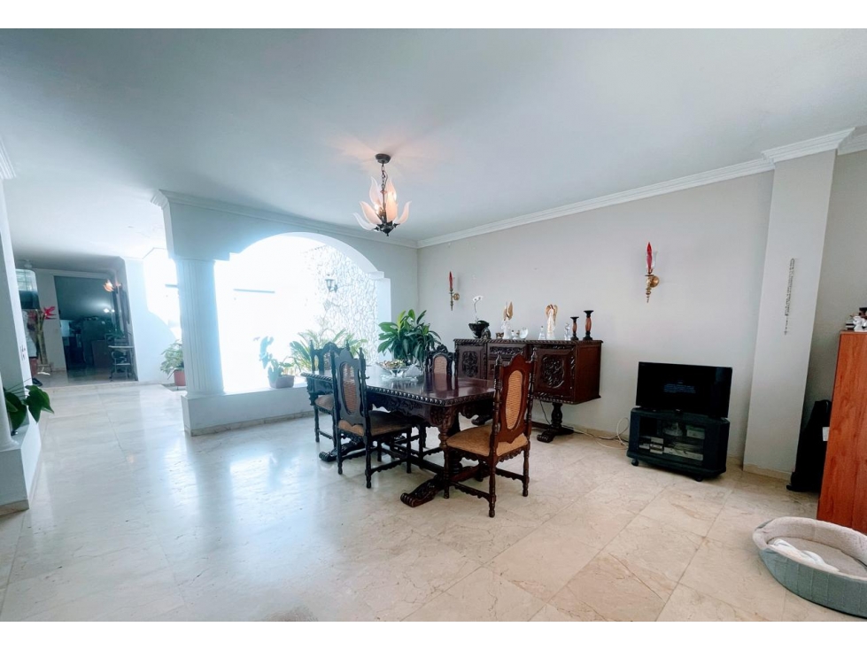CASA EN VENTA AL SUR DE CALI - BARRIO CIUDAD JARDIN — foto 2
