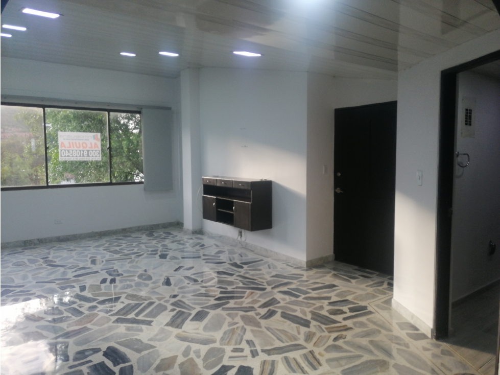 APARTAMENTO EN ALQUILER AL NORTE DE CALI PRADOS DEL NORTE HALCONES — foto 4