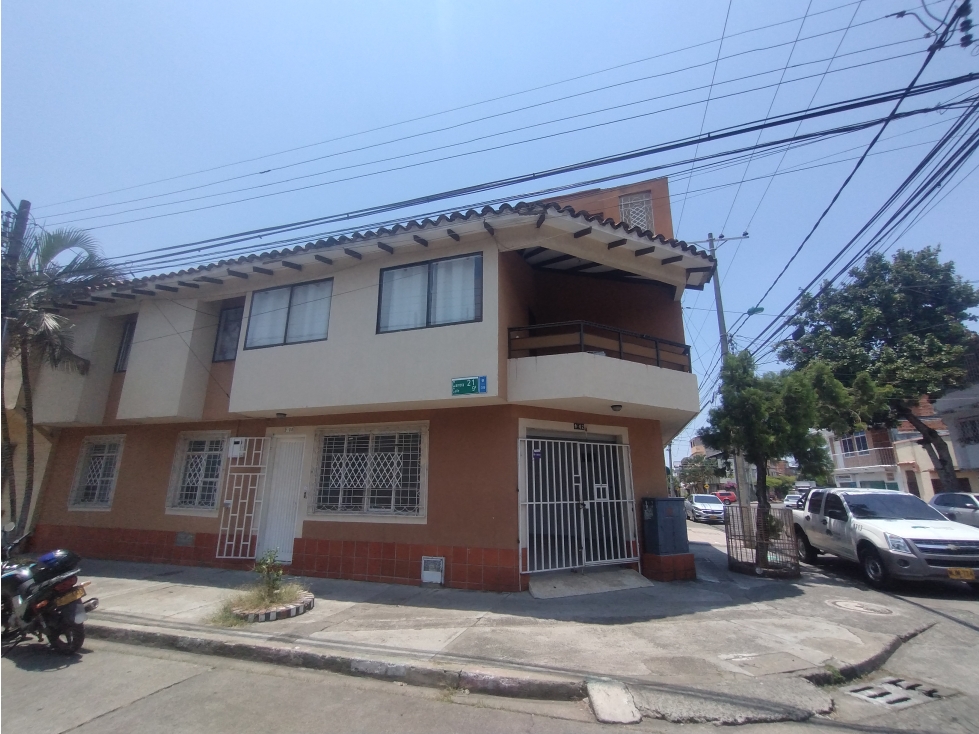 CASA EN ALQUILER CENTRAL CALI BRETAÑA — foto 2