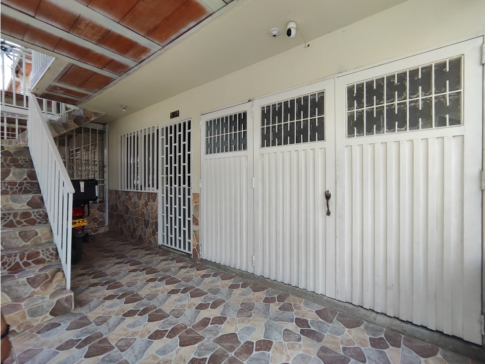 CASA EN VENTA AL ORIENTE CALI BARRIO ALFONSO LOPEZ — foto 2