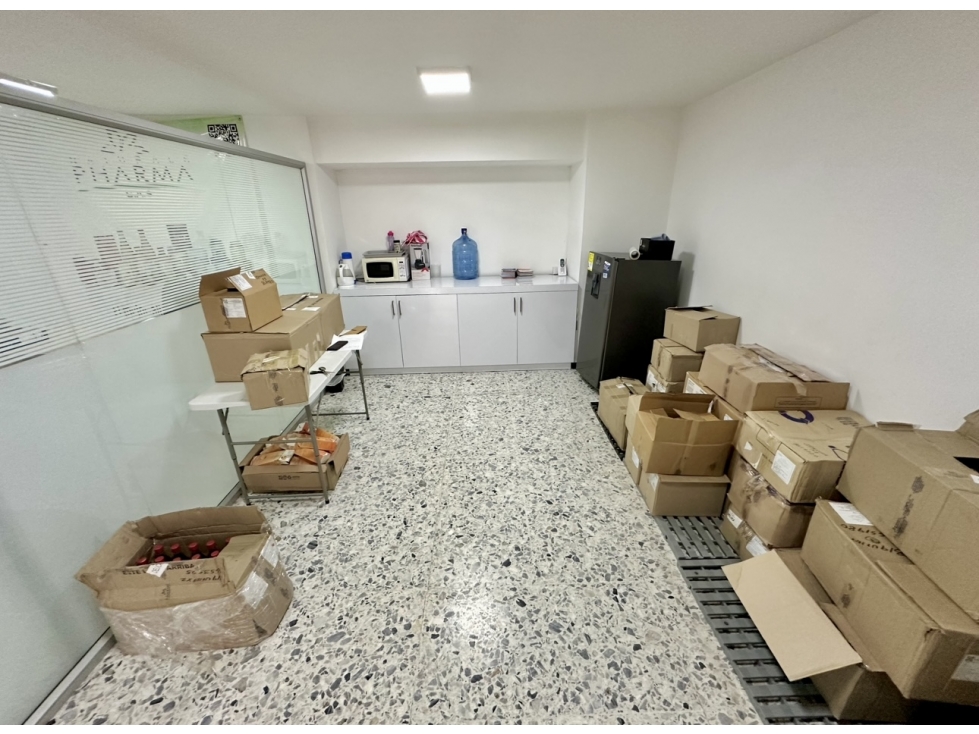 Local comercial con ubicación estratégica en venta, sector Prado. — foto 6