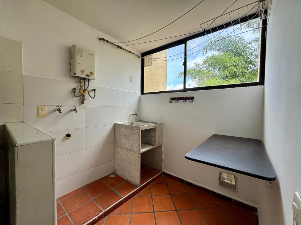 SE ARRIENDA APARTAMENTO EN PROVENZA BUCARAMANGA — foto 3