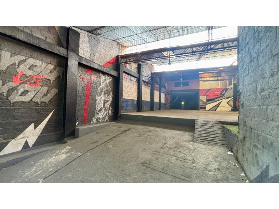 SE ARRIENDA BODEGA 200 m² BARRIO SAN MIGUEL BUCARAMANGA - 4