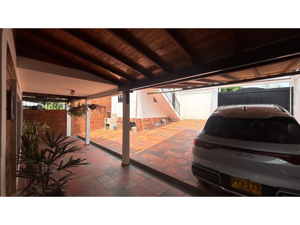 SE VENDE CASA CAMPESTRE CON PARCELA EN LEBRIJA - 4