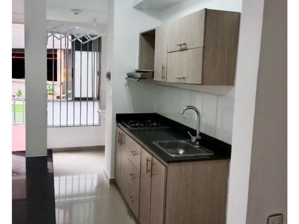 VENTA DE APARTAMENTO PISO BAJO AV CENTENARIO