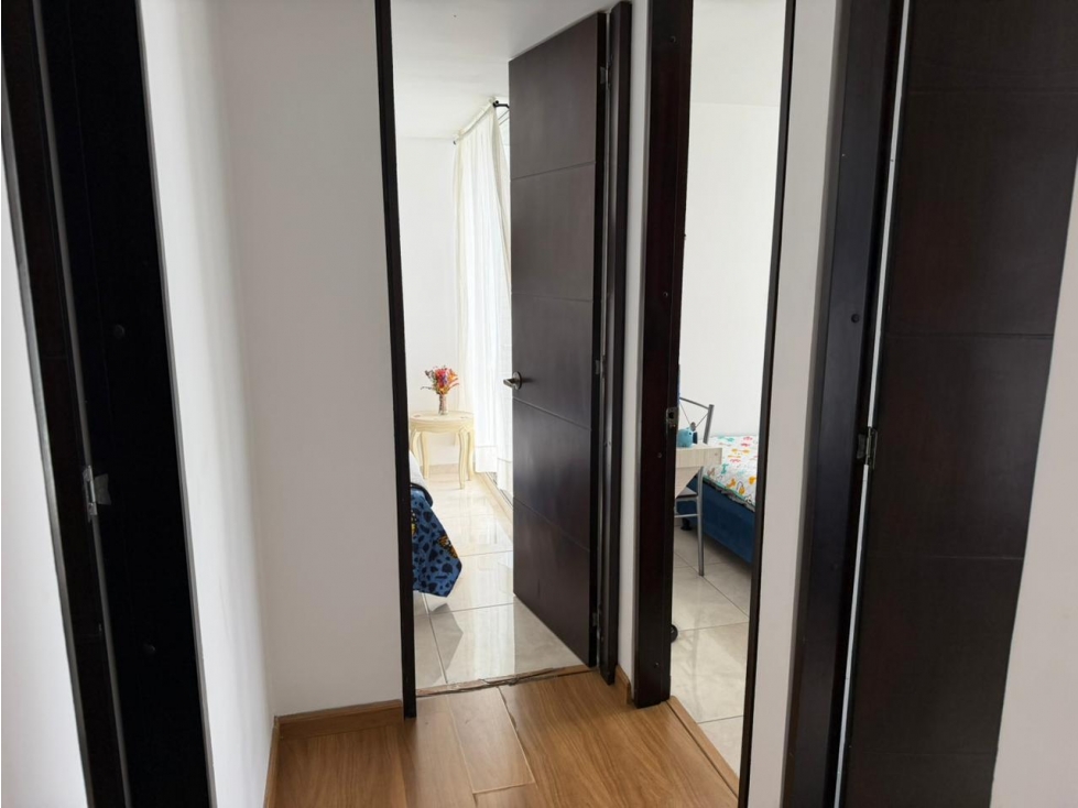 SE VENDE APARTAMENTO CERCA A FUNDADORES — foto 6