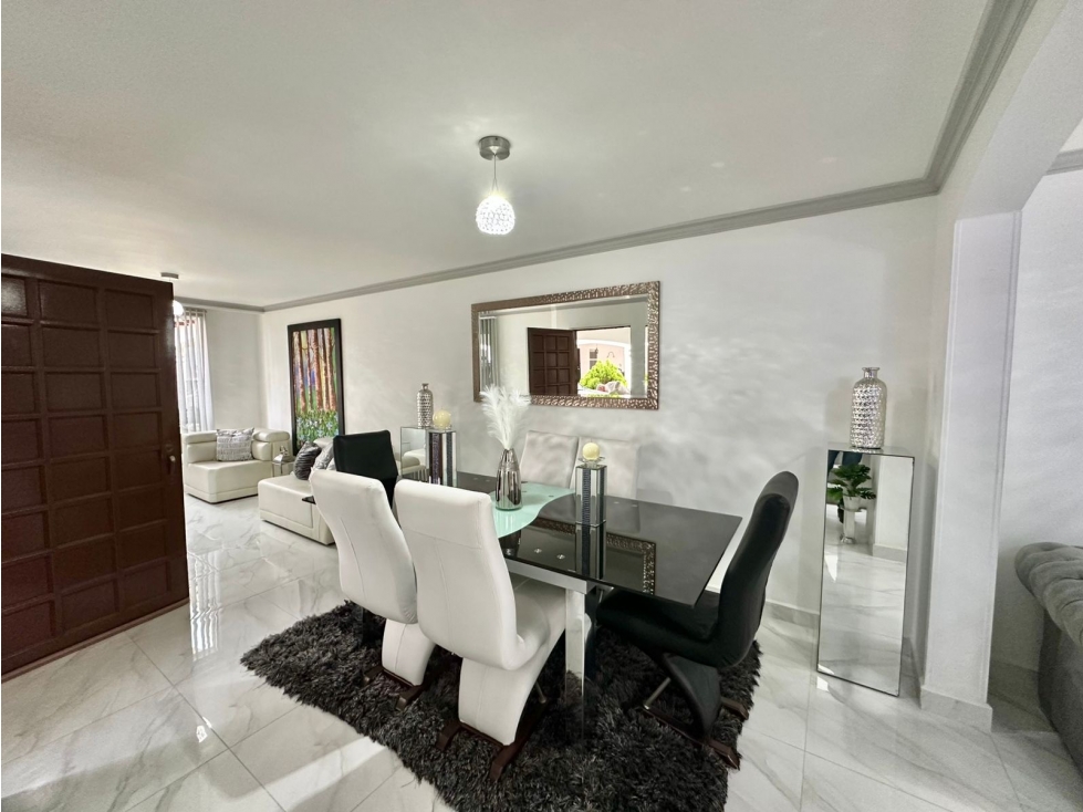 SE VENDE CASA EN CONJUNTO CERRADO EN EL NORTE
