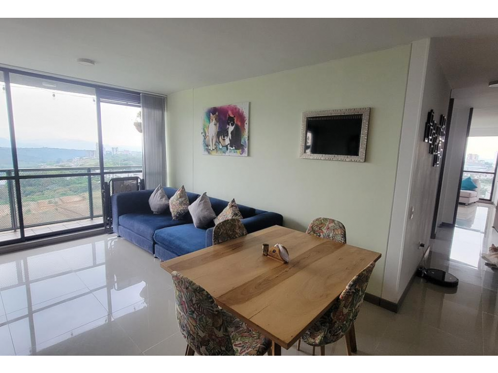 SE VENDE AMPLIO APARTAMENTO EN LA CENTENARIO ARMENIA