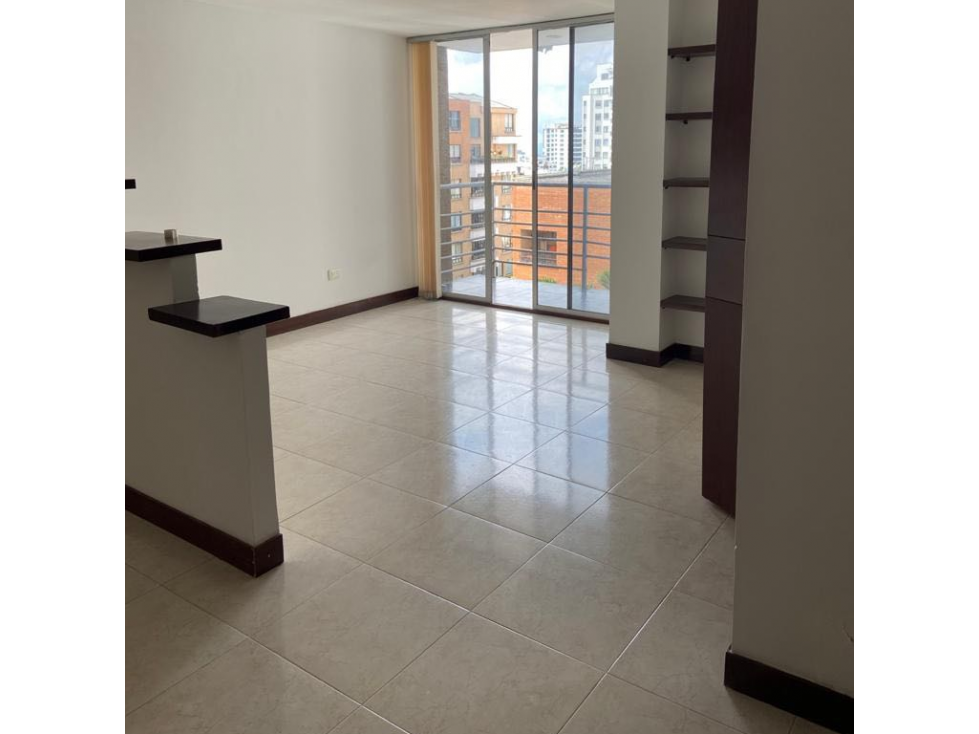 SEVENDE APARTAESTUDIO CERCA A LA AVENIDA BOLIVAR