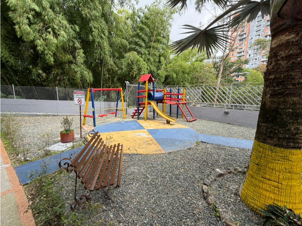 SE VENDE APARTAMENTO CERCA A FUNDADORES — foto 3