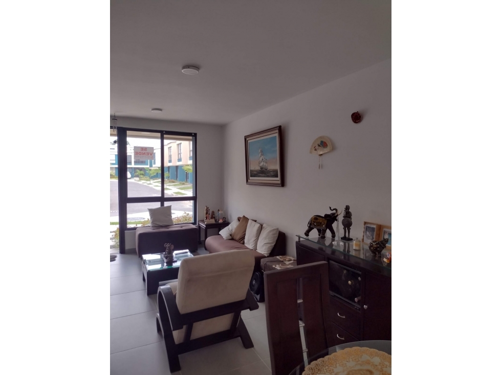 SE VENDE AMPLIA CASA EN CONJUNTO CERRADO CERCA AL AEROPUERTO — foto 4