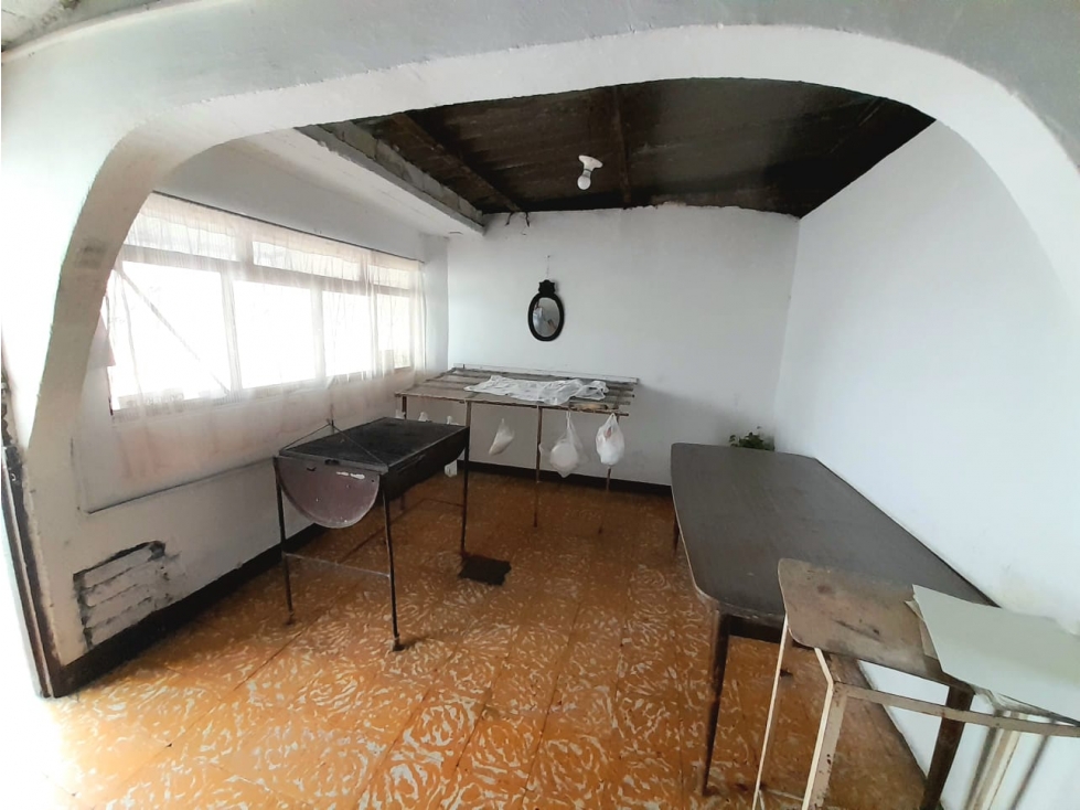 SE VENDE AMPLIA CASA EN CIRCASIA — foto 3