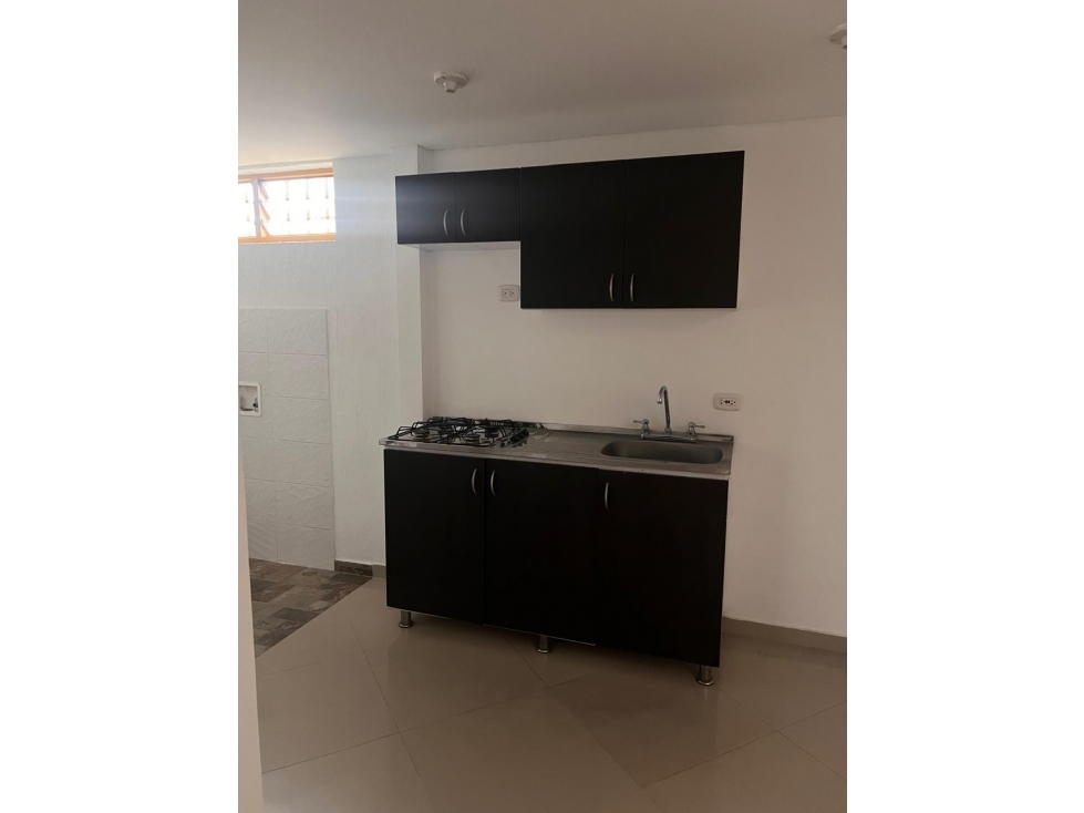 SE VENDE CASA EN EL SECTOR QUINTAS DE LA MARIA SUR DE ARMENIA — foto 4