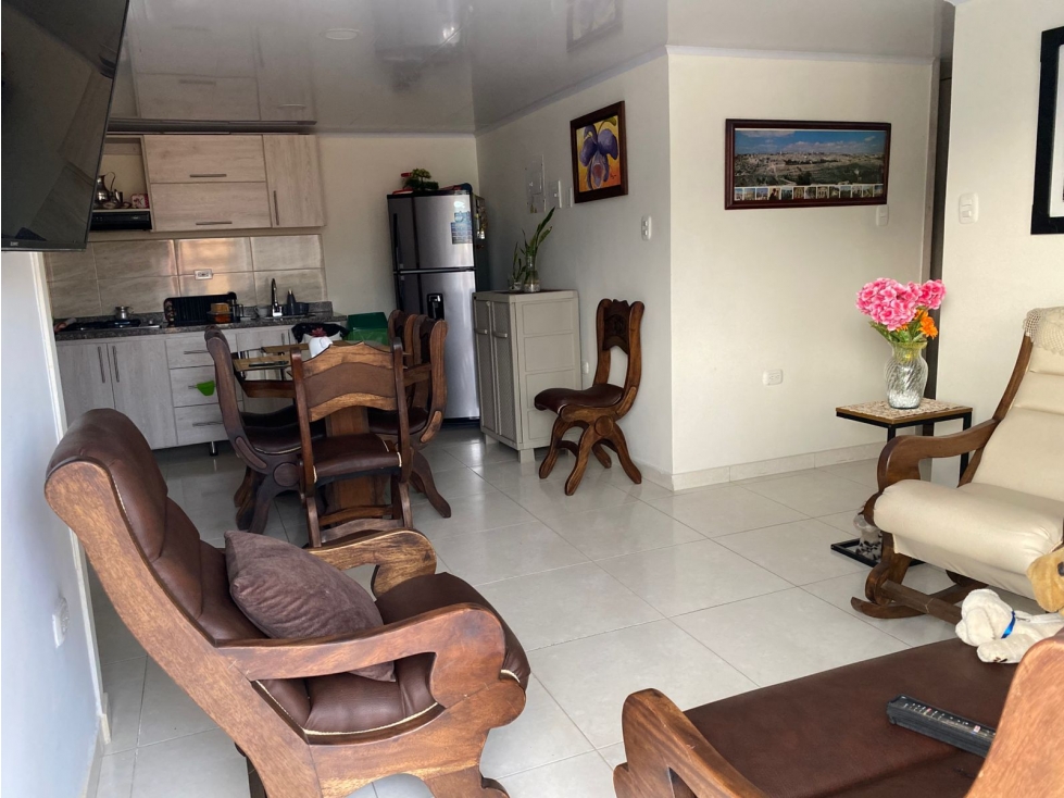 SE VENDE ILUMINADO APARTAMENTO EN FUNDADORES CAICEDONIA - VALLE — foto 2