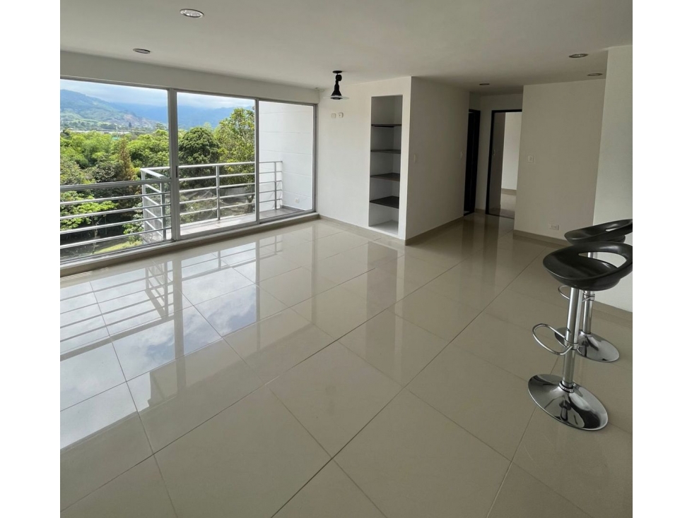 SE VENDE APARTAMENTO EN COINCA — foto 2