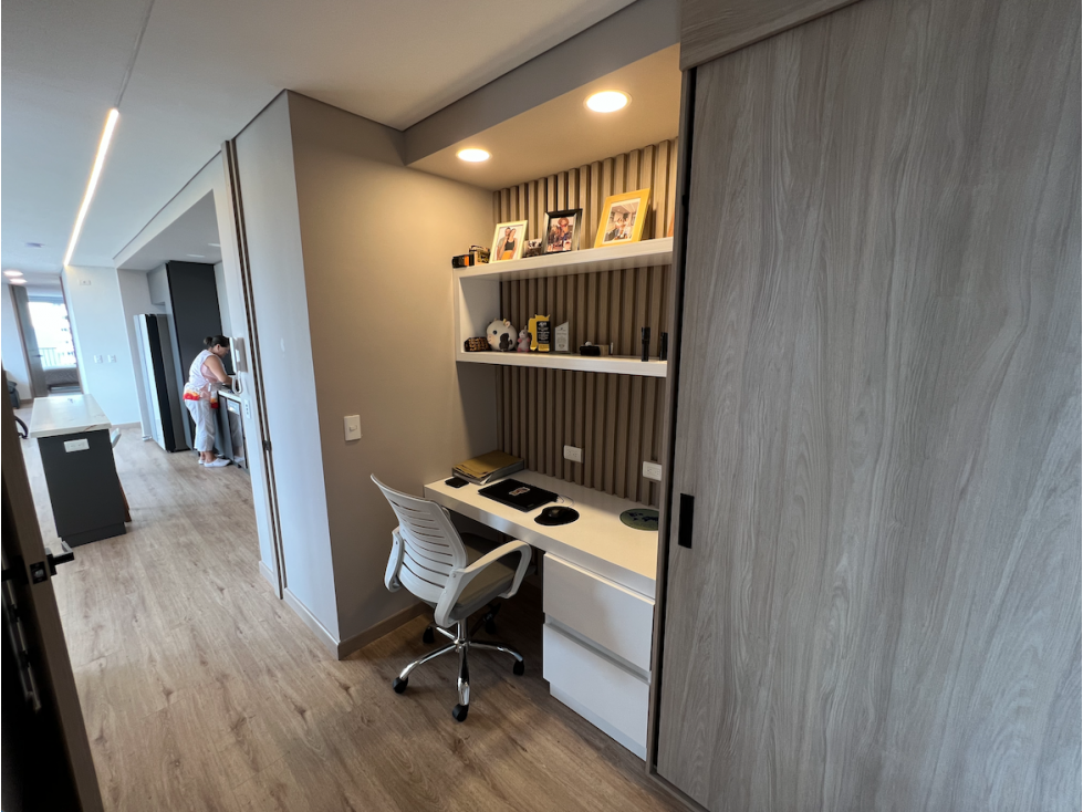 SE VENDE AMPLIO APARTAMENTO PARA ESTRENAR EN LAURELES NORTE — foto 5