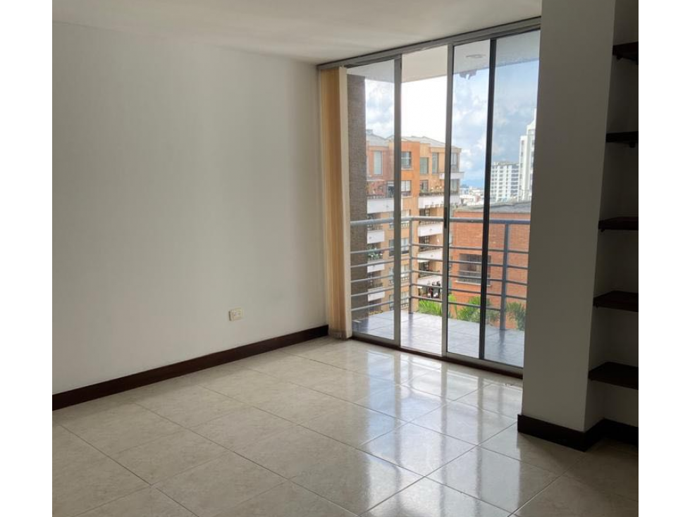 SEVENDE APARTAESTUDIO CERCA A LA AVENIDA BOLIVAR — foto 4