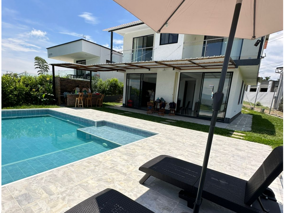 SE VENDE CASA CAMPESTRE CERCA A QUIMBAYA QUINDIO