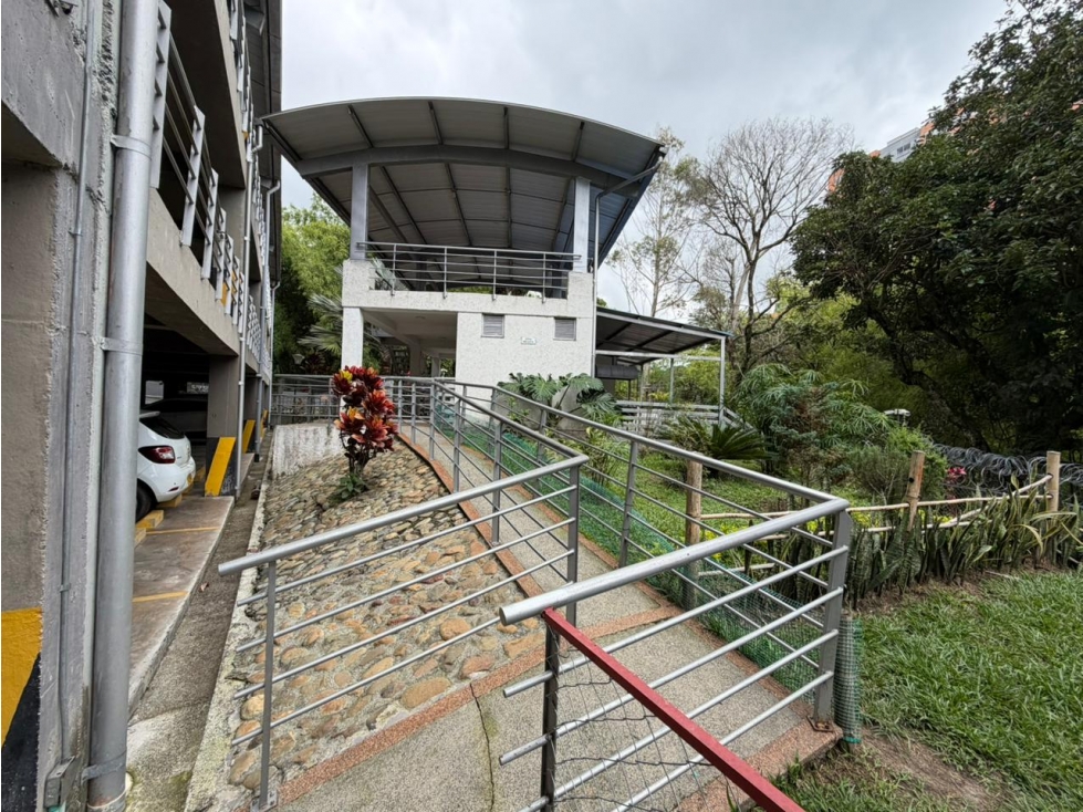 SE VENDE APARTAMENTO CERCA A FUNDADORES — foto 5