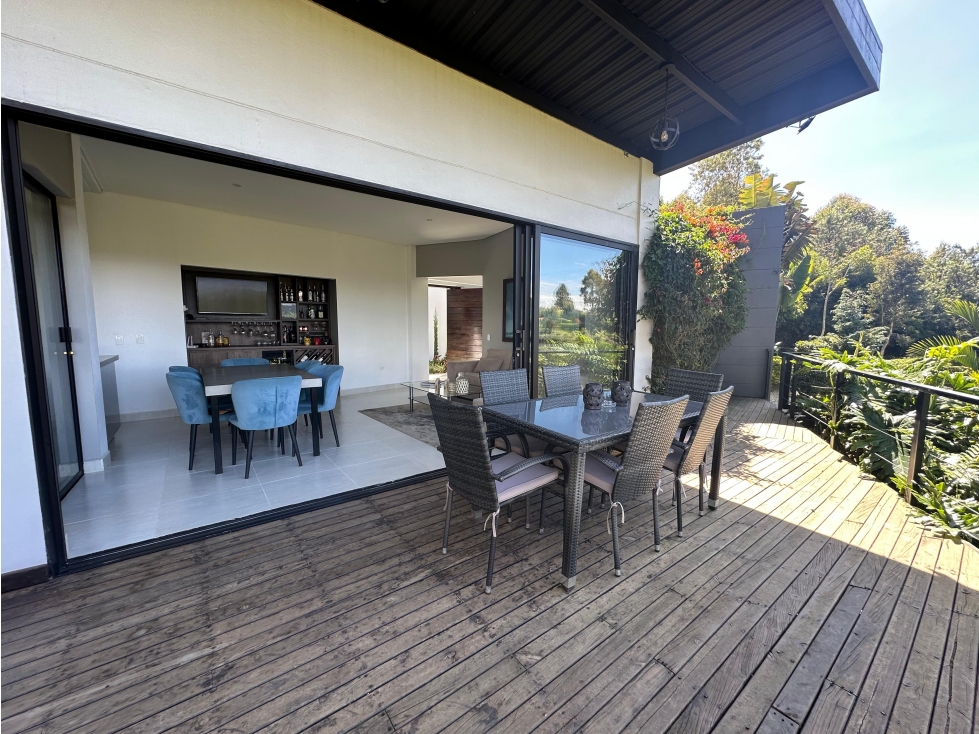 EN VENTA LUJOSA FINCA EN PARCELACION VIA RIONEGRO- EL CARMEN