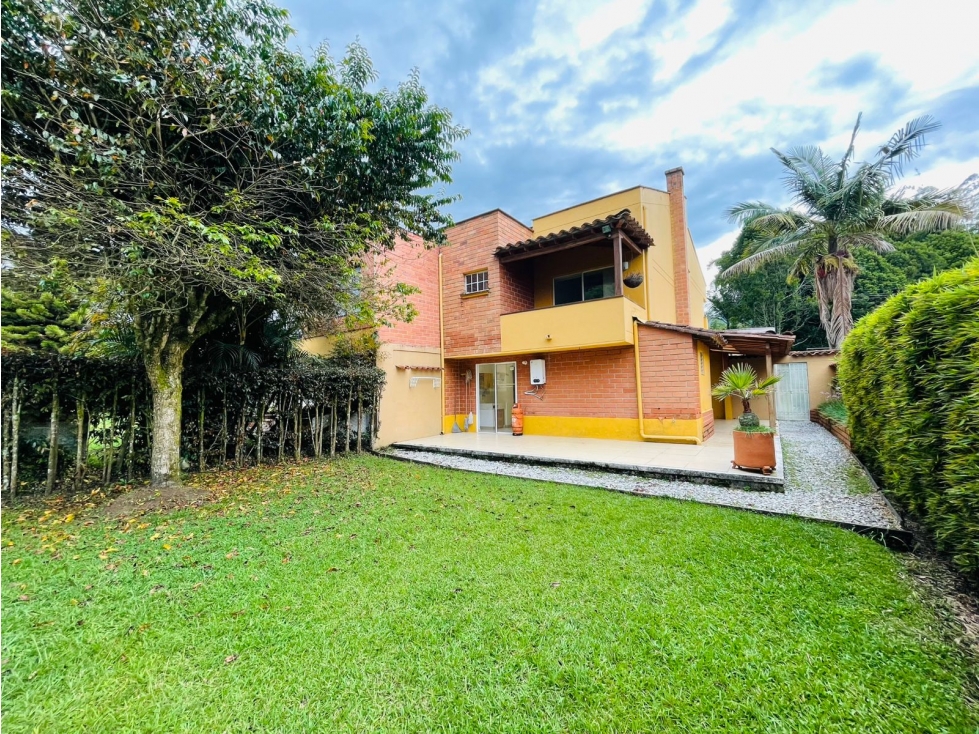 VENDO CASA CAMPESTRE EN UNIDAD CERRADA - LA CEJA ANT