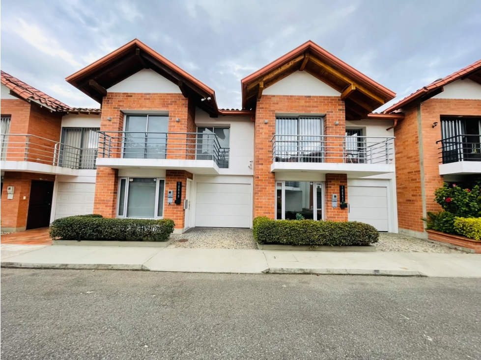 VENDO CASA EN UNIDAD ABIERTA - LA CEJA ANT, SECTOR C.C VIVA